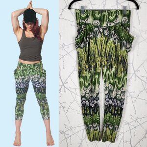Flow Movement Marlo Fisken Green Artsy Print High Rise Pocket Leggings